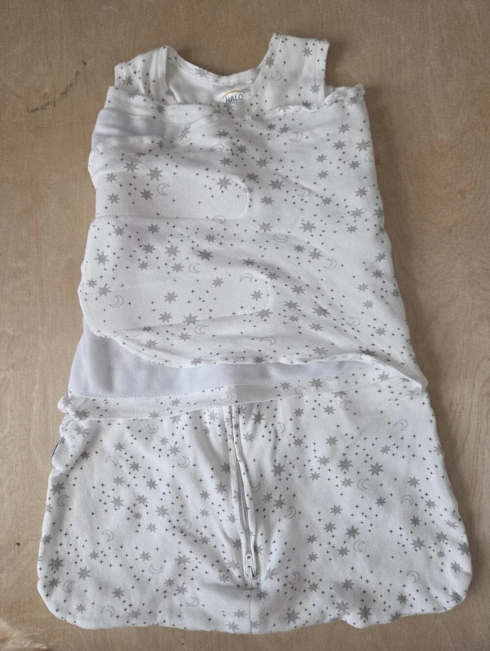 Halo Baby Sleep Sack Swaddles White with Gray Star And Solid Cream